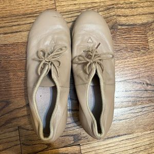 Bloch size 7 nude tap shoes
